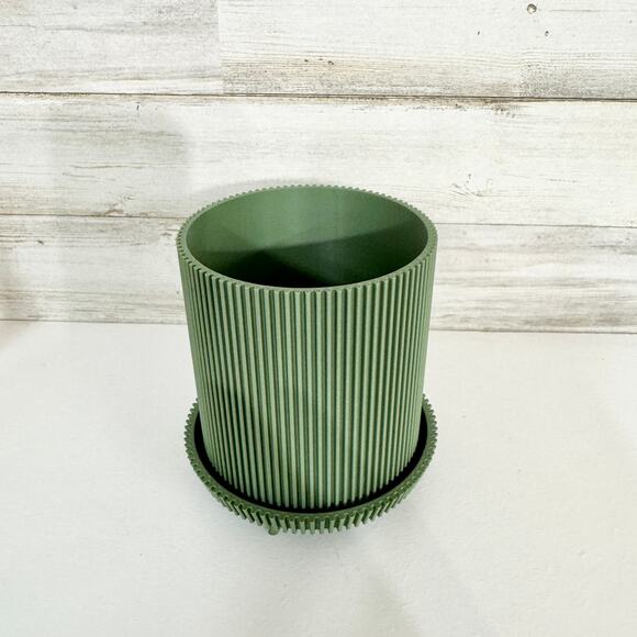 3D Printed Modern Flare Green Mini Planter Ribbed Design Four Legs Plant Display - Picture 3 of 9